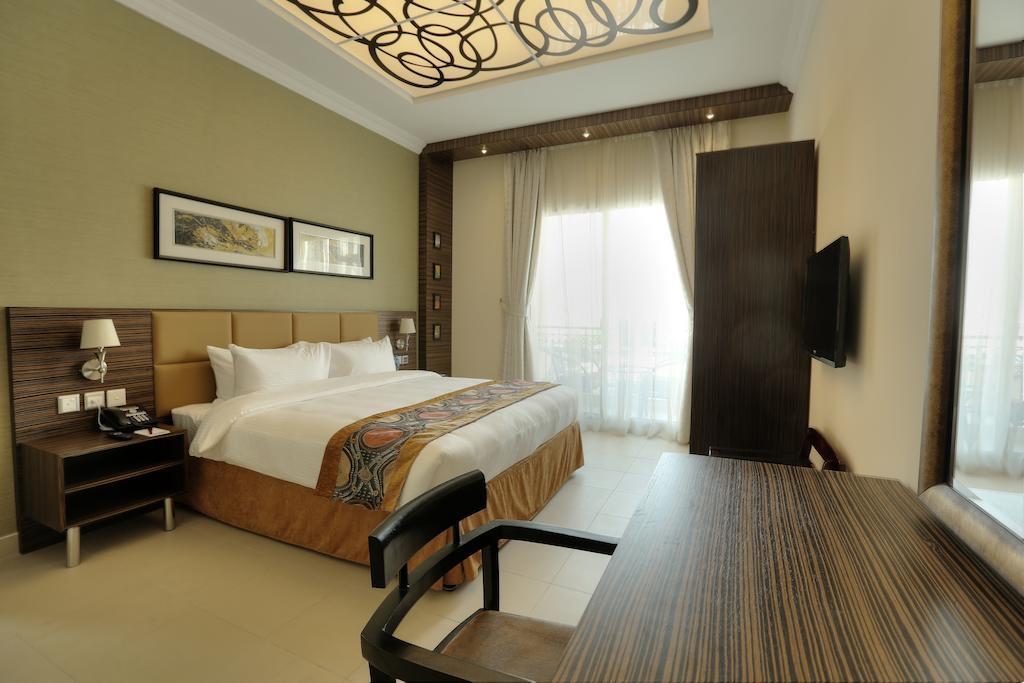 มูคัล สวีท Aparthotel ราสอัลไคมาห์ ภายนอก รูปภาพ