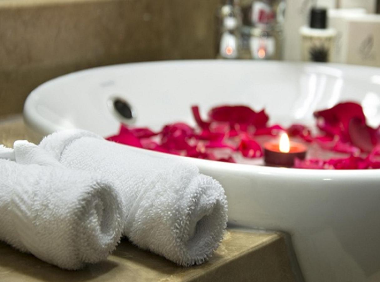 มูคัล สวีท Aparthotel ราสอัลไคมาห์ ภายนอก รูปภาพ